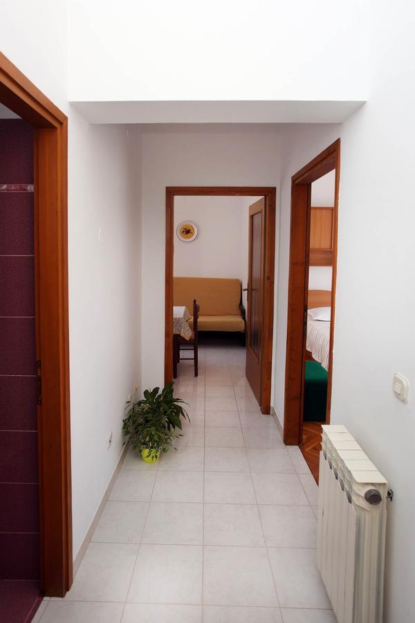 באניולה Apartments Patricia מראה חיצוני תמונה