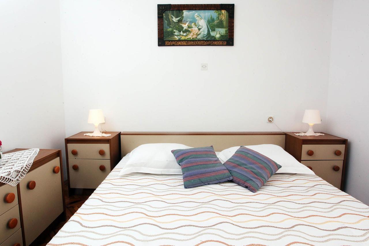 באניולה Apartments Patricia מראה חיצוני תמונה