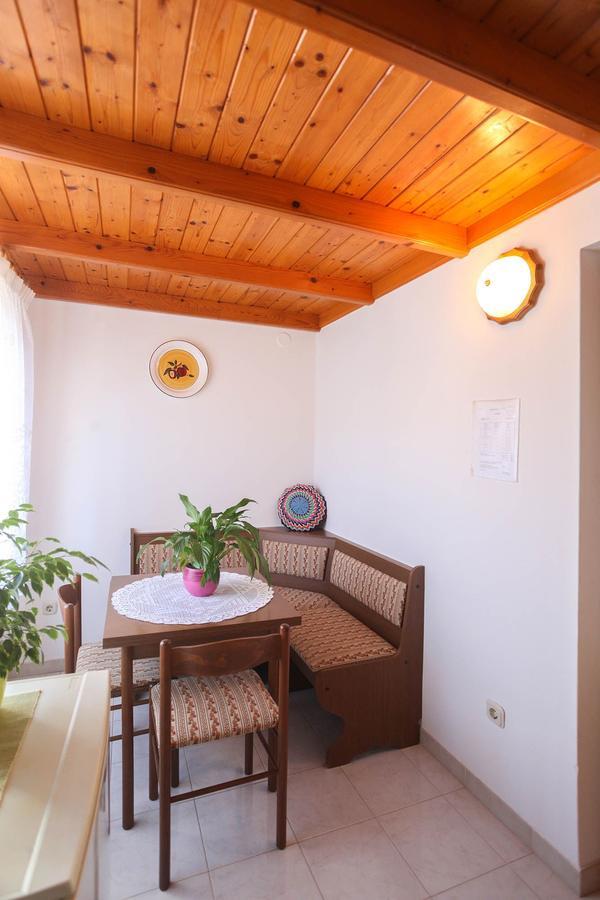 באניולה Apartments Patricia מראה חיצוני תמונה
