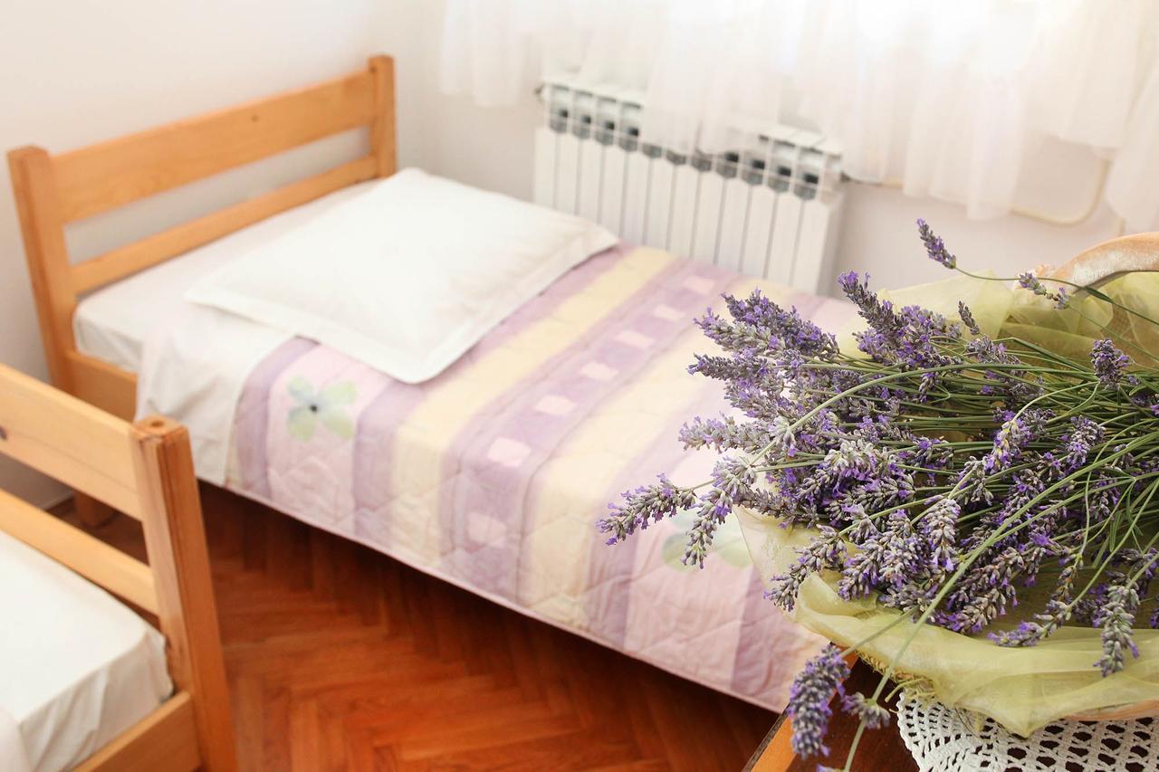 באניולה Apartments Patricia מראה חיצוני תמונה