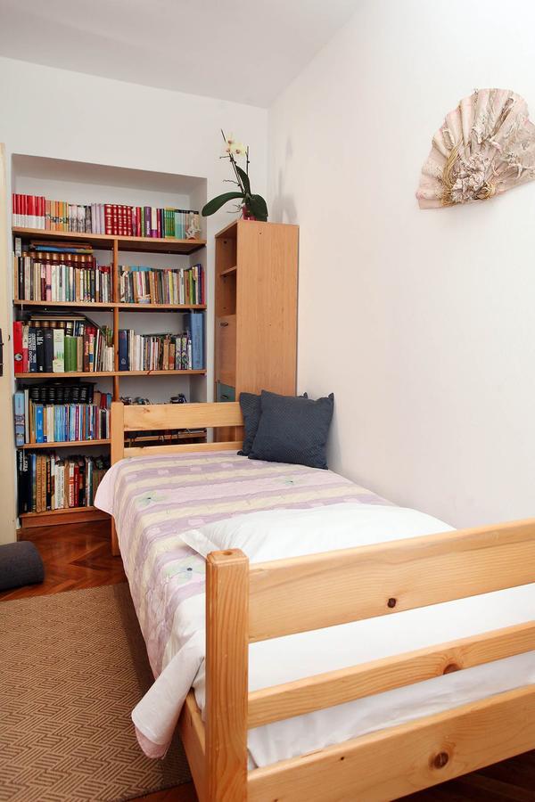 באניולה Apartments Patricia מראה חיצוני תמונה