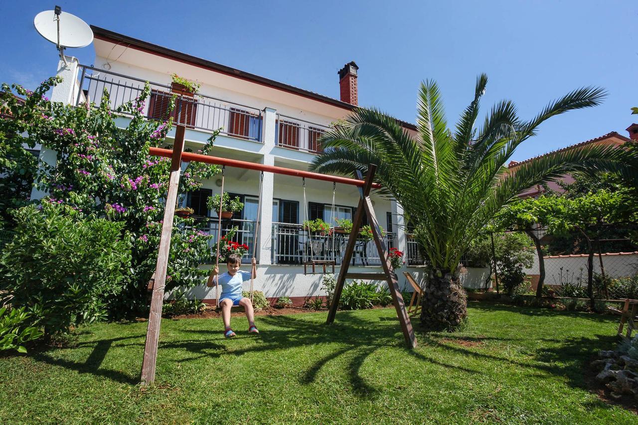 באניולה Apartments Patricia מראה חיצוני תמונה