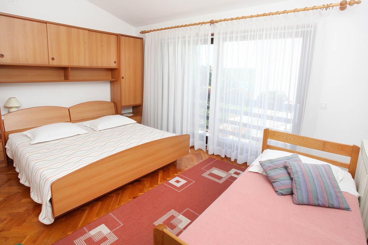 באניולה Apartments Patricia מראה חיצוני תמונה